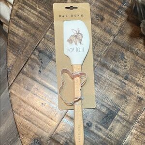 Rae Dunn White Bunny Spatula with Cutter